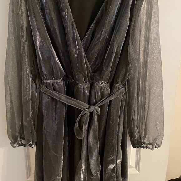 Gorgeous 🌸Silver Plus Size Dress 4XL BY SHEIN $12 ! 🌺excellent condition